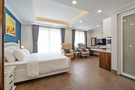 Deluxe Suite